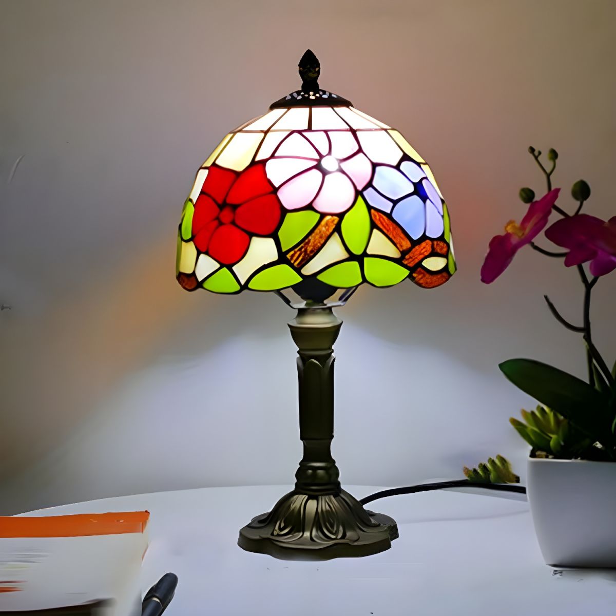 Lampe en Vitrail Tiffany en Métal - Opale