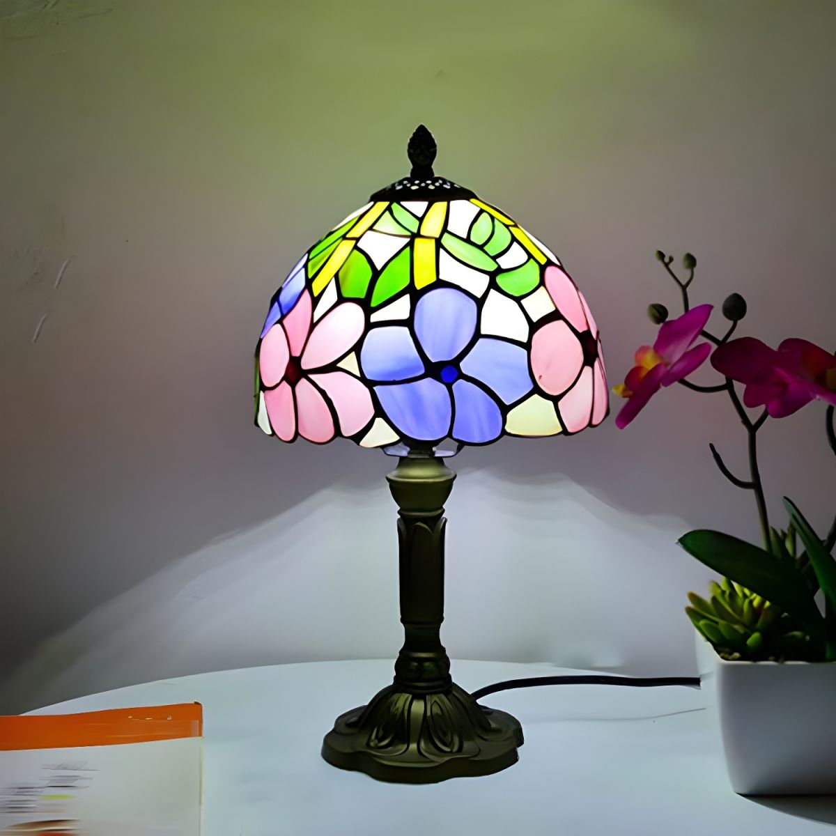 Lampe en Vitrail Tiffany en Métal - Opale