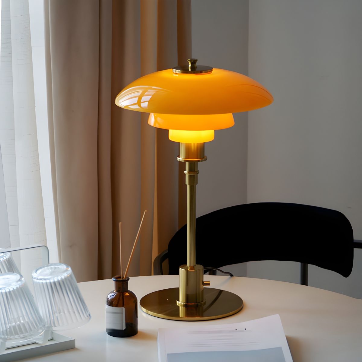 Lampe de chevet Moderne Scandinave en Verre et Métal - Opale