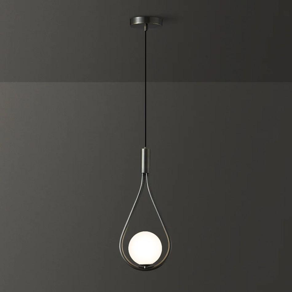 Lampe de chevet Suspendue en Laiton forme de Boule - Opale