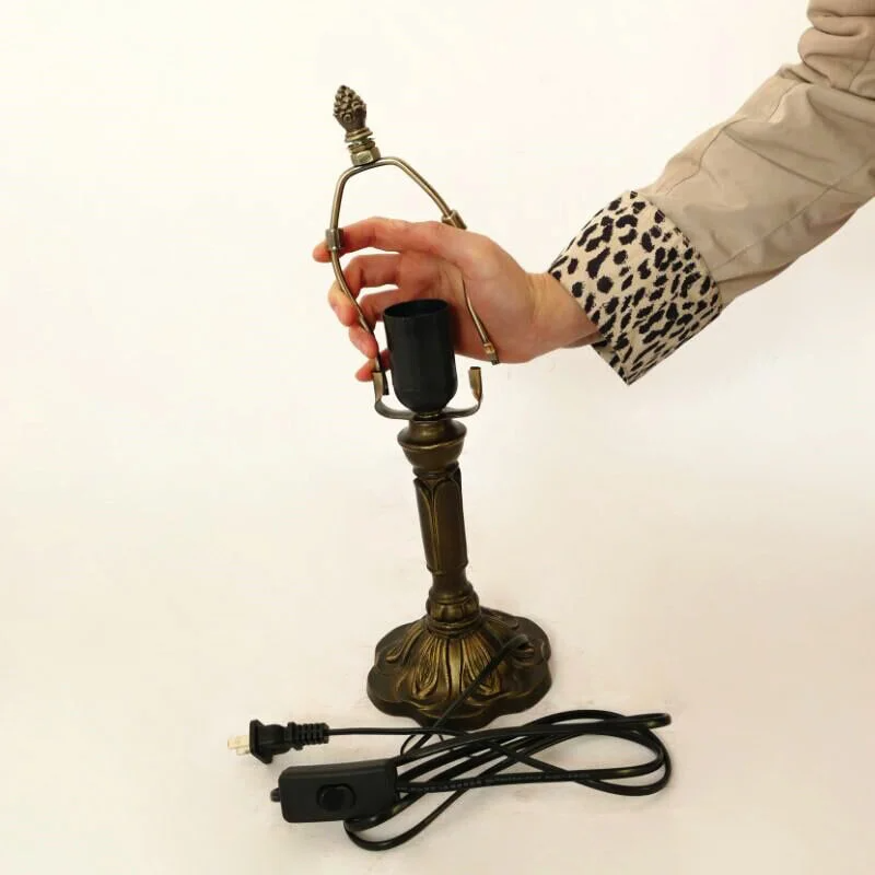 Lampe de Chevet Tiffany aurore violette