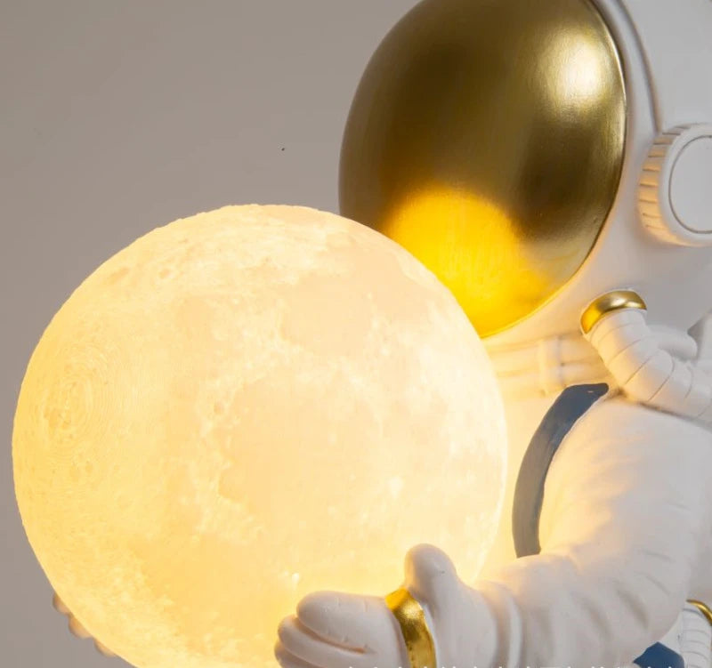 Lampe de Chevet LED Astronaute Originale - Opale