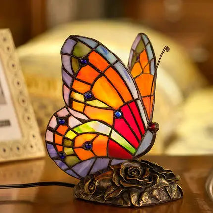 Lampe Tiffany en forme de Papillon - Opale