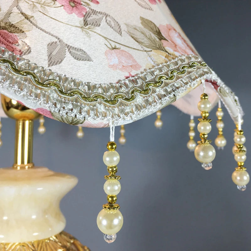 Abat-Jour Lampe de chevet style Baroque en Tissu - Opale