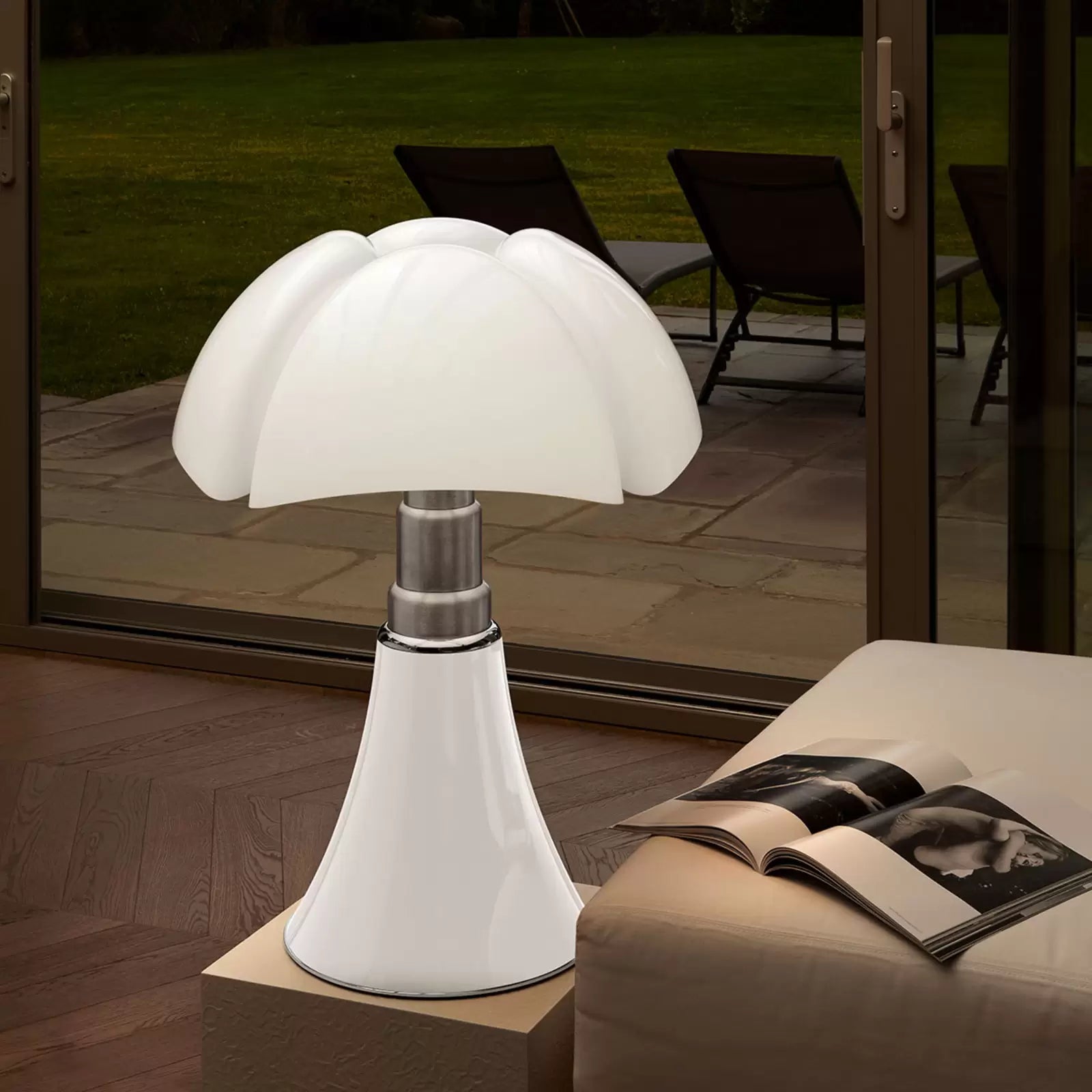 Lampe de chevet Champignon Tactile au Design Italien